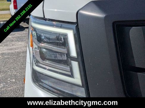 Used 2021 Nissan Titan PRO-4X w/ Pro-4x Convenience Package image 10