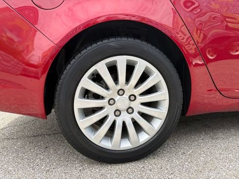 Used 2012 Buick Regal Premium FWD image 33