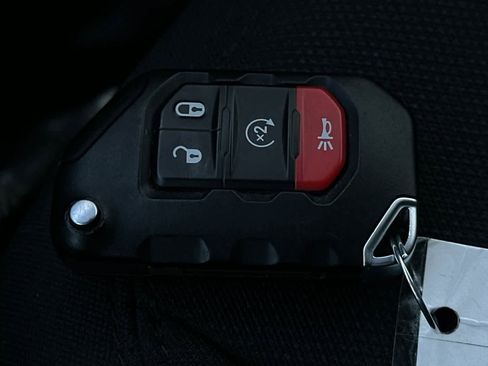 Used 2020 Jeep Wrangler Unlimited Sport image 25