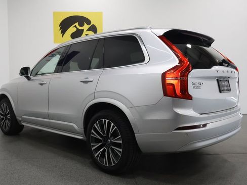 Used 2022 Volvo XC90 T6 Momentum w/ Advanced Package AWD/4WD image 9