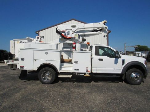 Used 2019 Ford F550 4x4 Regular Cab Super Duty image 1