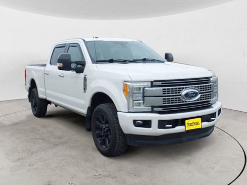 Used 2017 Ford F350 Platinum w/ Platinum Ultimate Package image 7