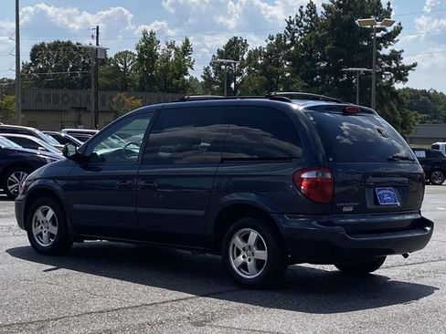 Used 2007 Dodge Caravan SXT FWD image 5