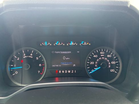 Used 2015 Ford F150 XLT w/ Equipment Group 301A Mid AWD/4WD image 10