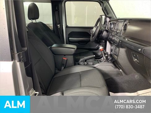 Used 2019 Jeep Wrangler Sport image 27