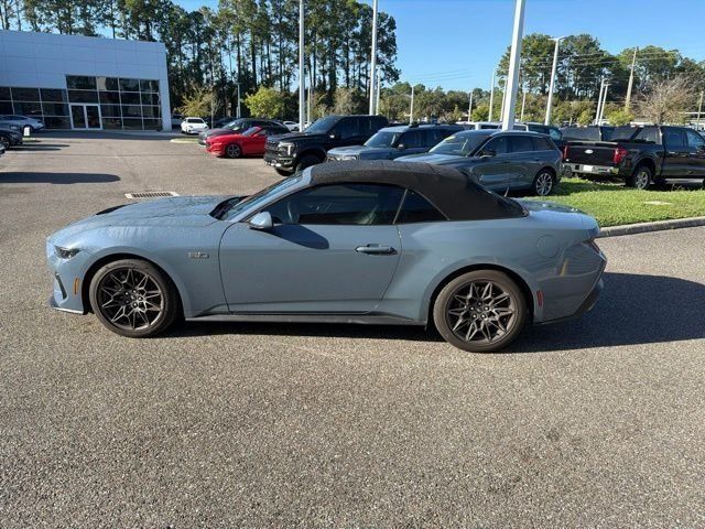 Used 2025 Ford Mustang GT Premium w/ GT Performance Package RWD image 10