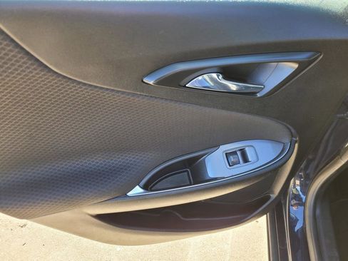 Used 2017 Chevrolet Malibu LT w/ Sport Package image 13