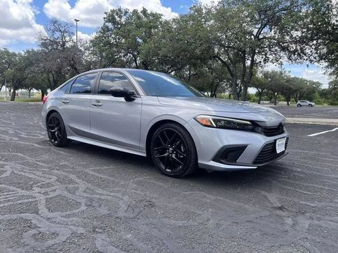 Used 2022 Honda Civic Sport image 8