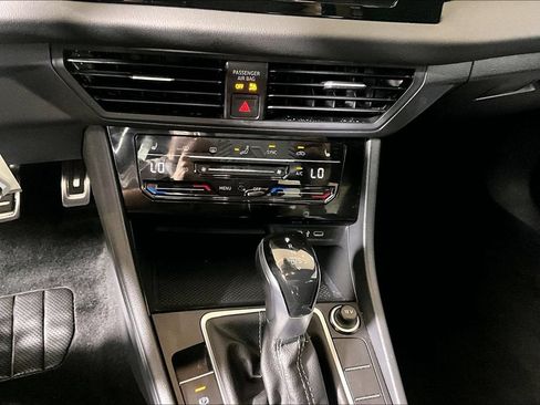 Used 2025 Volkswagen Jetta Sport FWD image 25