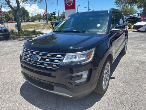 Used 2016 Ford Explorer Limited AWD/4WD image 4