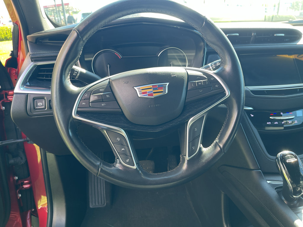 Used 2024 Cadillac XT5 Premium Luxury AWD/4WD image 17