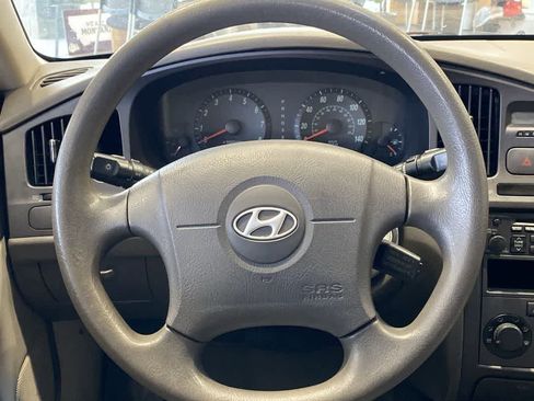 Used 2006 Hyundai Elantra GLS image 17