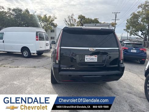 Used 2019 Cadillac Escalade ESV Luxury image 6