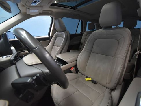 Used 2021 Lincoln Aviator Reserve w/ Elements Package Plus image 25