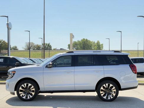 New 2025 Ford Expedition Platinum w/ Driver's Package image 34