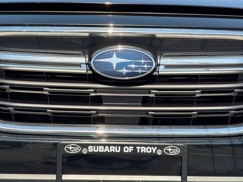 Used 2018 Subaru Outback 2.5i Premium AWD/4WD image 12