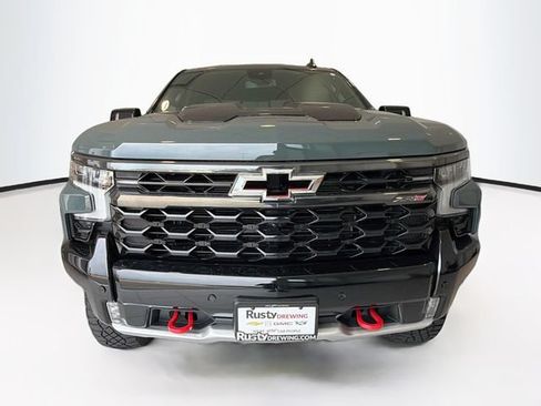 Used 2025 Chevrolet Silverado 1500 ZR2 AWD/4WD image 2