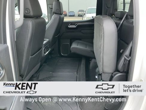 Certified 2022 Chevrolet Silverado 1500 LTZ w/ Technology Package image 28