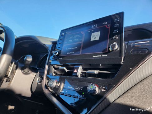 Used 2023 Toyota Camry SE image 33