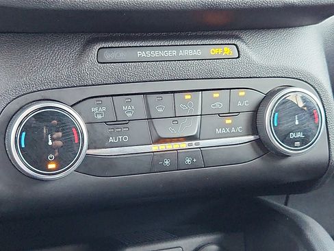 Used 2025 Ford Escape ST-Line FWD image 24