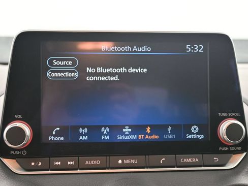 Used 2024 Nissan Sentra SV FWD image 28