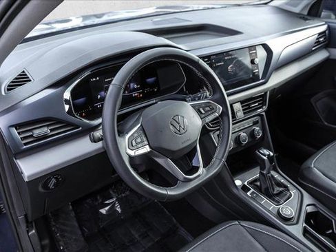 Used 2022 Volkswagen Taos SE image 10