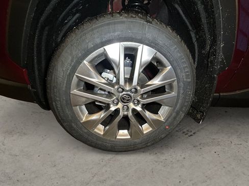 New 2025 Toyota RAV4 Limited image 14