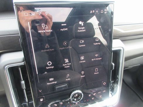 New 2026 GMC Yukon Elevation w/ Elevation Premium Package image 19