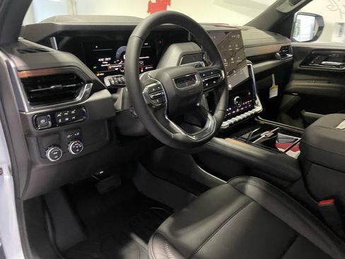 New 2026 GMC Yukon XL Denali image 19