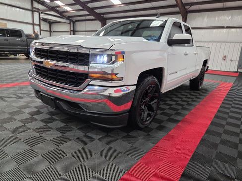 Used 2018 Chevrolet Silverado 1500 LT RWD image 20