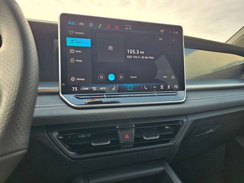 New 2026 Volkswagen Tiguan SE R-Line AWD/4WD image 18