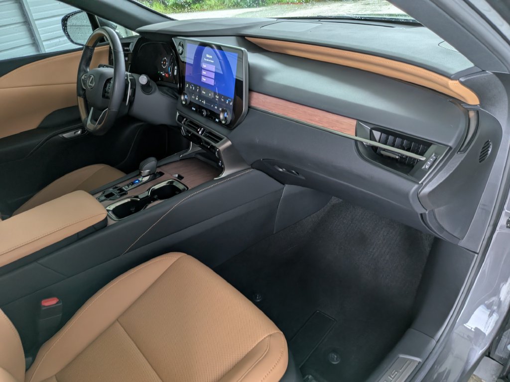 Used 2025 Lexus RX 350 Premium w/ Accessory Package FWD image 16