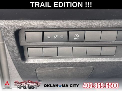 New 2026 Mitsubishi Outlander AWD image 19