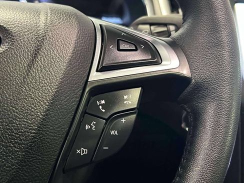 Used 2020 Ford Edge Titanium FWD image 25