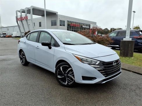 New 2025 Nissan Versa SR w/ Trunk Package image 1