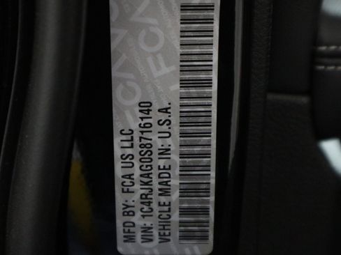 New 2025 Jeep Grand Cherokee L Altitude image 39