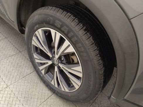 Used 2021 Nissan Rogue SV AWD/4WD image 31