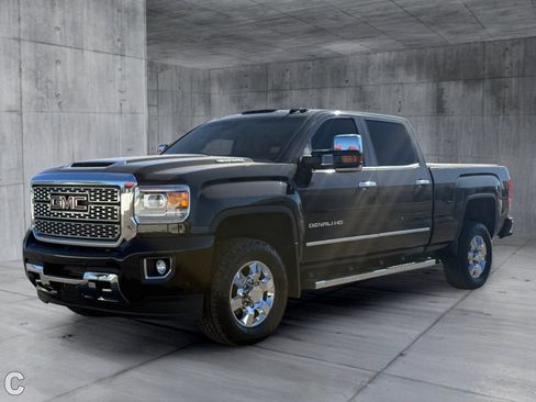 Used 2019 GMC Sierra 3500 Denali w/ Duramax Plus Package AWD/4WD image 2