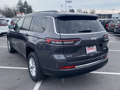 New 2025 Jeep Grand Cherokee L Laredo image 5