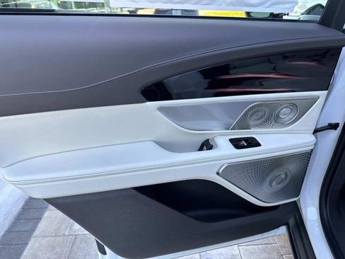 New 2026 Lincoln Nautilus Black Label image 15