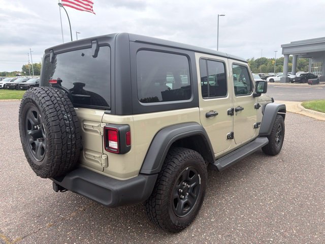 Used 2022 Jeep Wrangler Unlimited Sport AWD/4WD image 9