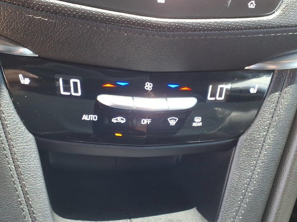 Used 2021 Cadillac XT5 Premium Luxury w/ LPO, Floor Liner Package FWD image 19
