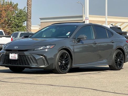 Certified 2025 Toyota Camry SE FWD image 10