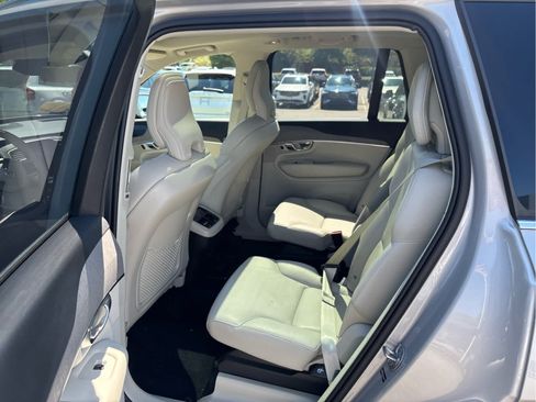 Used 2025 Volvo XC90 B6 Plus w/ Protection Package Premier AWD/4WD image 35