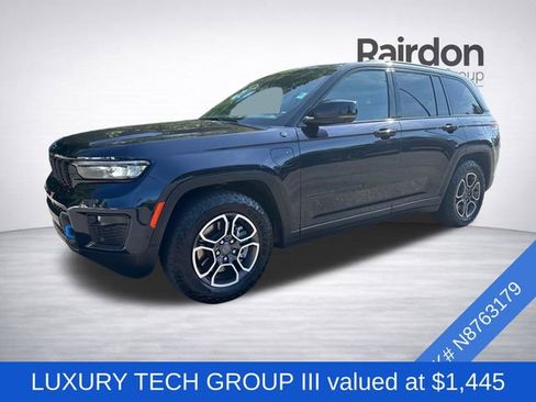 Used 2022 Jeep Grand Cherokee Trailhawk w/ Advanced Protech Group II AWD/4WD image 3
