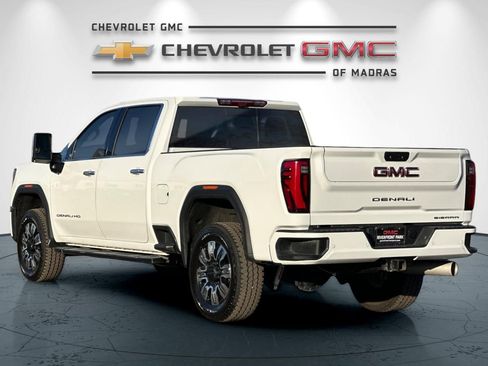 Used 2024 GMC Sierra 3500 Denali w/ Denali Reserve Package image 5
