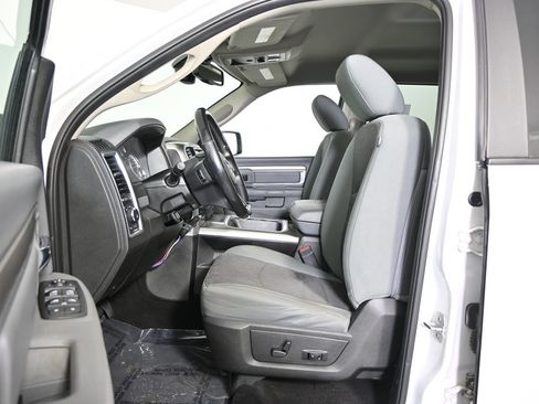 Used 2018 RAM 1500 Big Horn AWD/4WD image 20