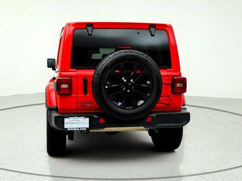 Used 2025 Jeep Wrangler Unlimited Sahara w/ Safety Group AWD/4WD image 6