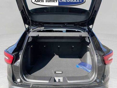 New 2026 Chevrolet Trax LT w/ Driver Confidence Package image 7