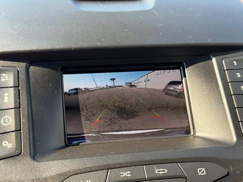 Used 2019 Ford Edge SE FWD image 21